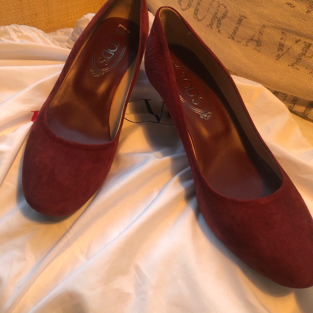 Tod’s Burgundy heels , size 37